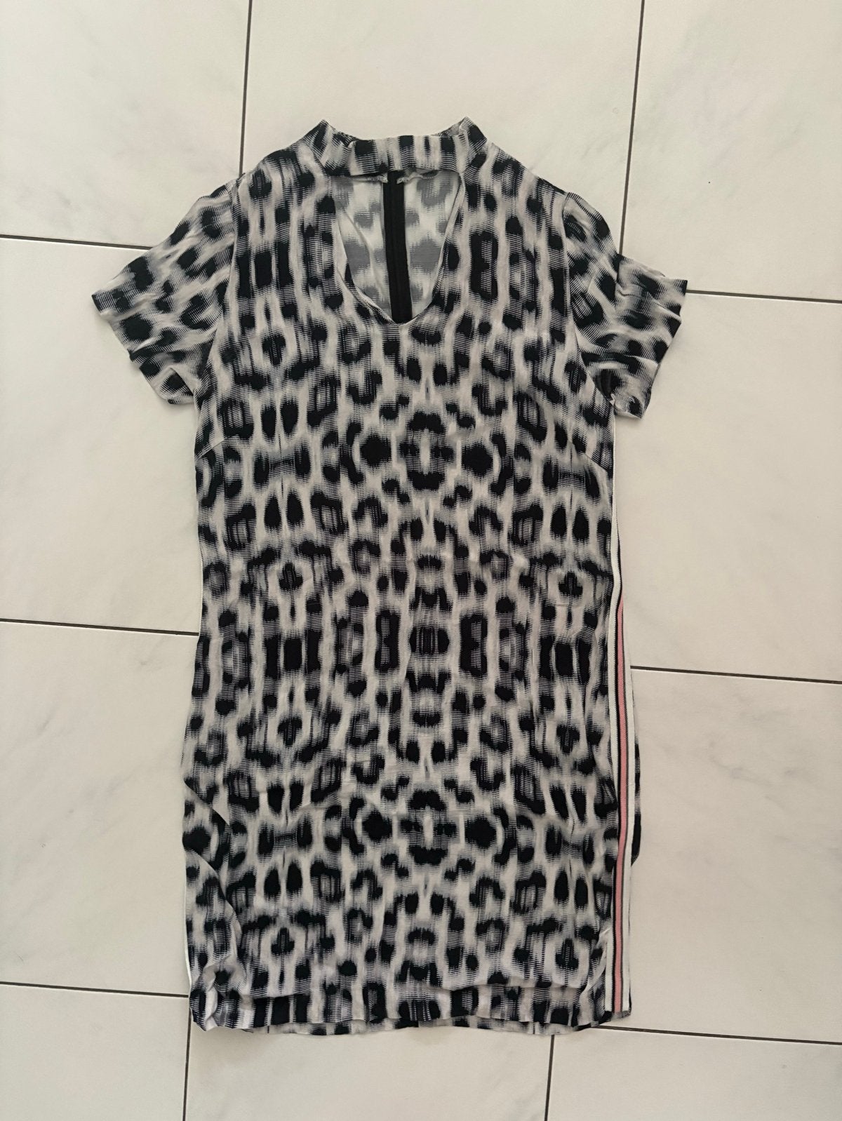 Geisha jurk met luipaardprint en zijstrepen, Maat 38/40 (M), Zwart, Ophalen of Verzenden, Zo goed als nieuw