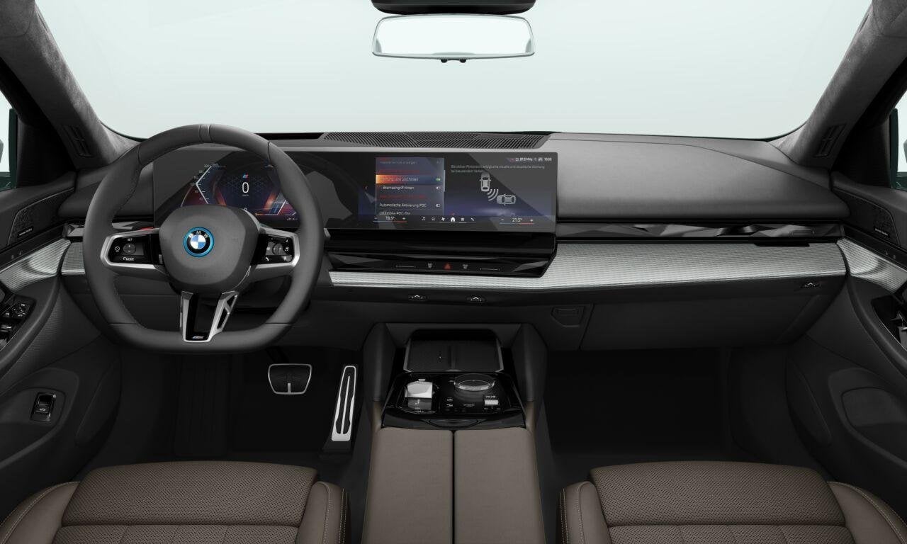 BMW i5 eDrive40 M Sport Edition 84 kWh M Sportpakket Pro | I, Automaat, 2095 kg, Achterwielaandrijving, 510 min