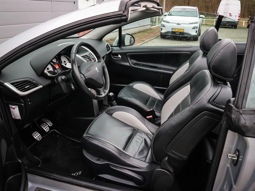 Peugeot 207 CC 1.6 VTi Griffe | Clima | Cruise | Leer | Stoe, Voorwielaandrijving, Euro 5, 15 km/l, Gebruikt