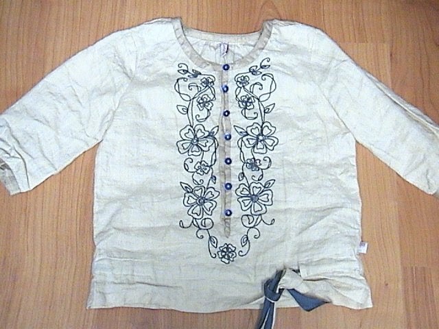 DIDI geweldig mooie ZGAN beige blouse met borduursel bloem, Meisje, Overhemd of Blouse, Ophalen of Verzenden, Zo goed als nieuw