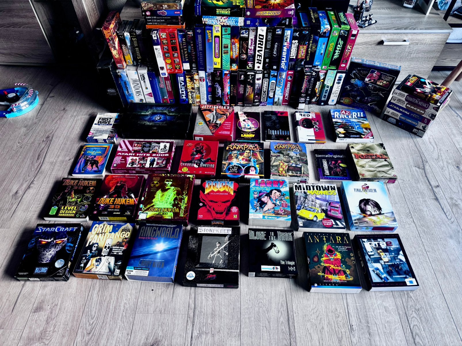 Grote verzameling PC Big Box Games, Spelcomputers en Games, Vanaf 18 jaar, 1 speler, Zo goed als nieuw, Ophalen