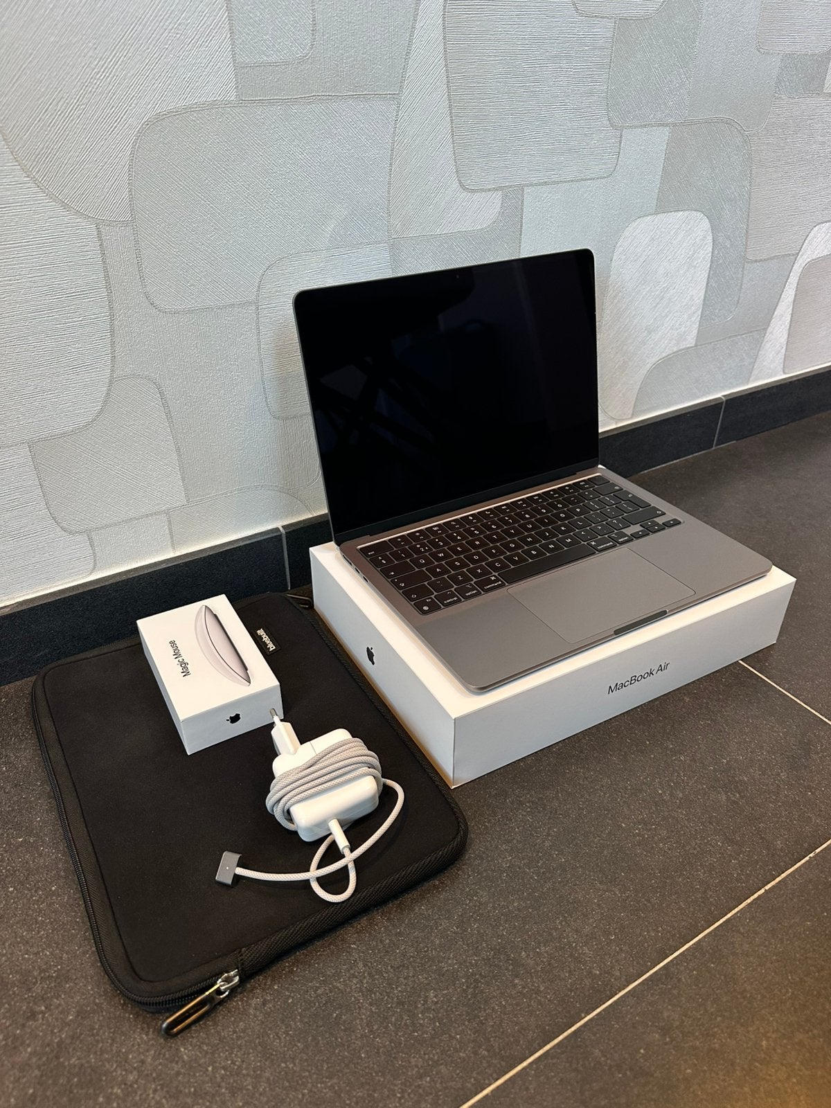 Apple MacBook Air 13” M3 – Space Gray – Zo goed als nieuw, Ophalen, 256 GB, Qwerty, 8 GB