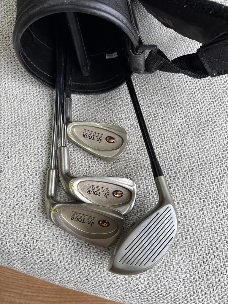 Kinder golfsetje - Compleet met tas en clubs, Ophalen of Verzenden, Gebruikt, Set, Overige merken