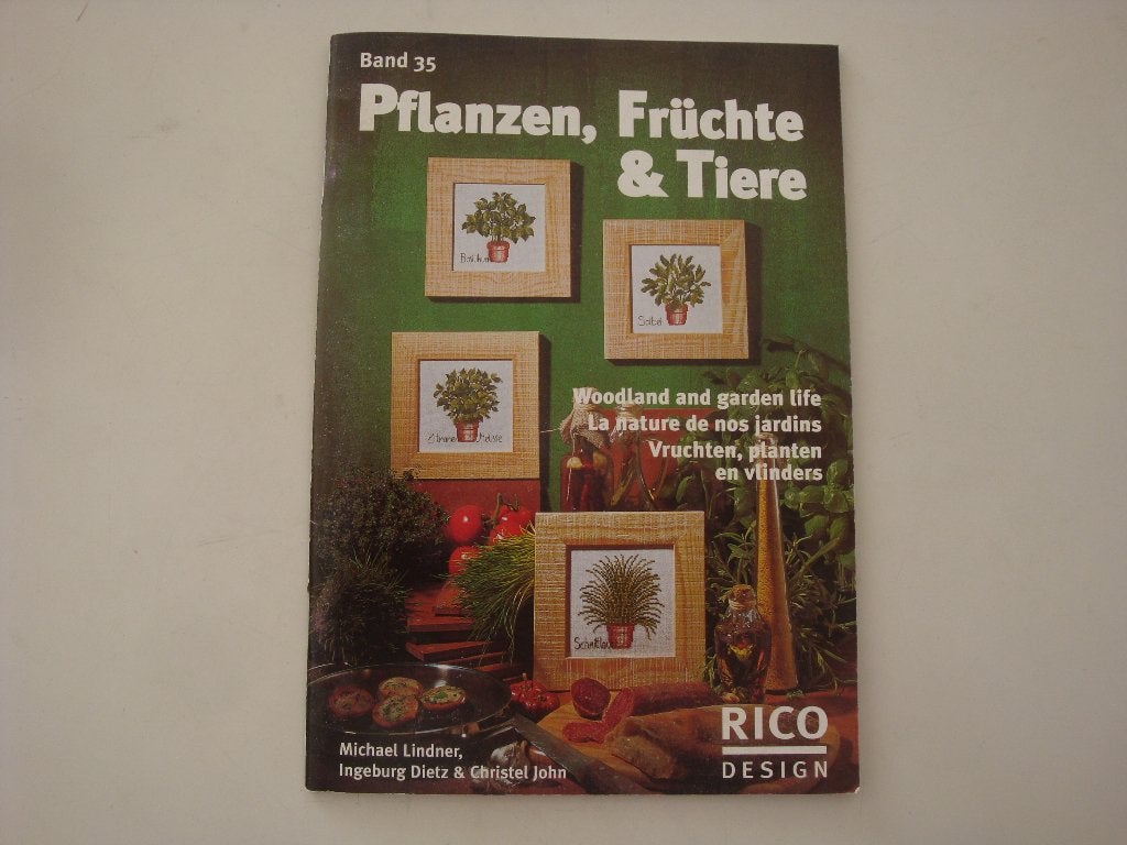 Boek borduurpatronen planten, fruit en dieren kruissteek NL, Ophalen of Verzenden, Zo goed als nieuw, Handborduren, Patroon