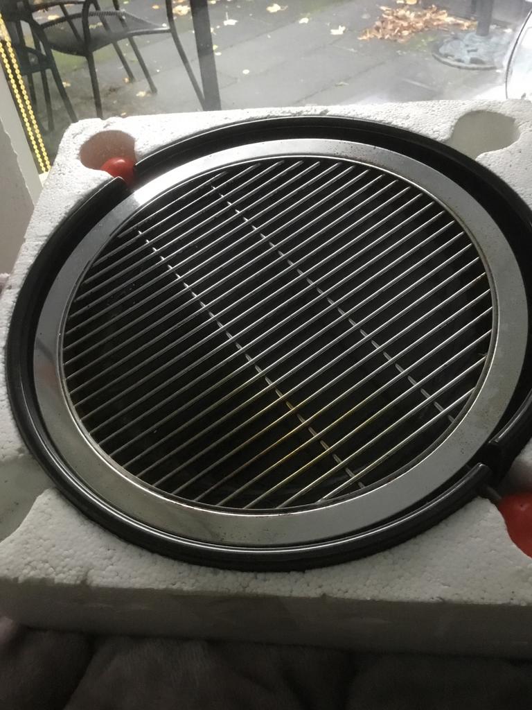 BARBECOOK, Compacte ronde barbecue, Ophalen of Verzenden, Zo goed als nieuw