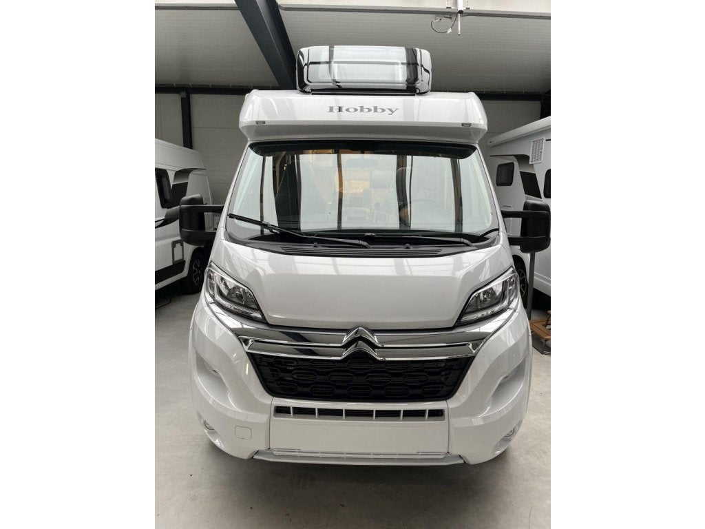 Hobby On Tour Edition 65 GE Demo opruimdeal, Caravans en Kamperen, Campers, Standaard zit, ABS, Ringverwarming, Koelkast