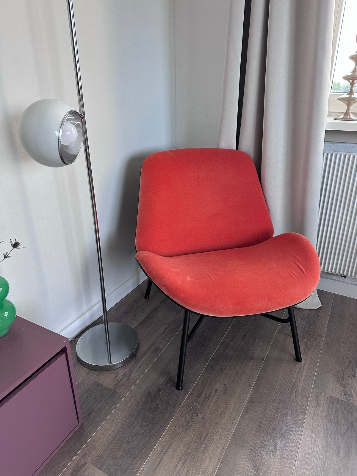 Pode Nihan fauteuil - Koraalrode velours, Ophalen, Gebruikt, Hout, 75 tot 100 cm