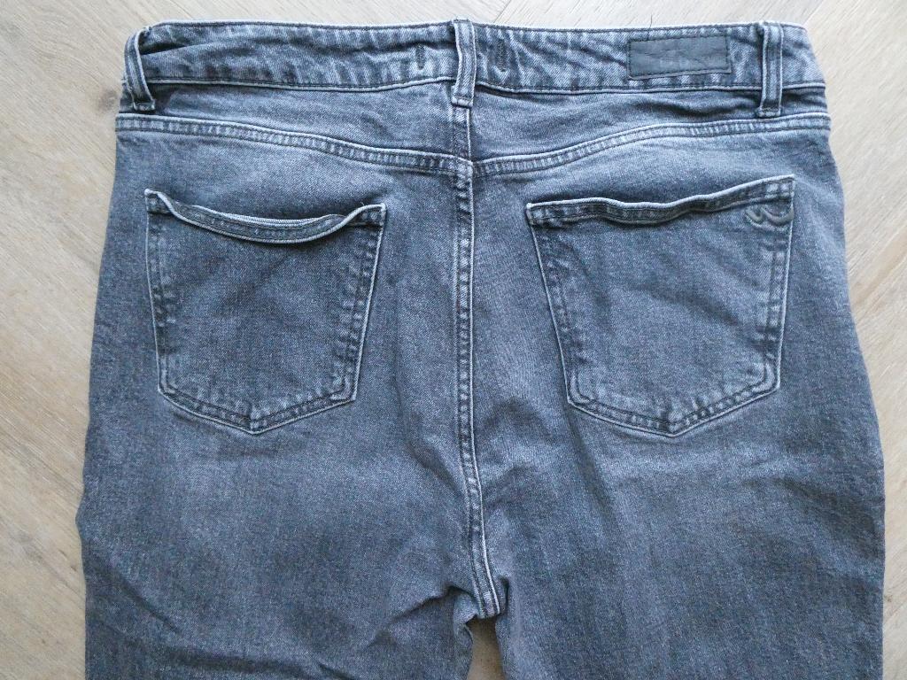 Grijze LTB Freya spijkerbroek maat 32, Kleding | Dames, Spijkerbroeken en Jeans, Ophalen of Verzenden, Zo goed als nieuw, Grijs