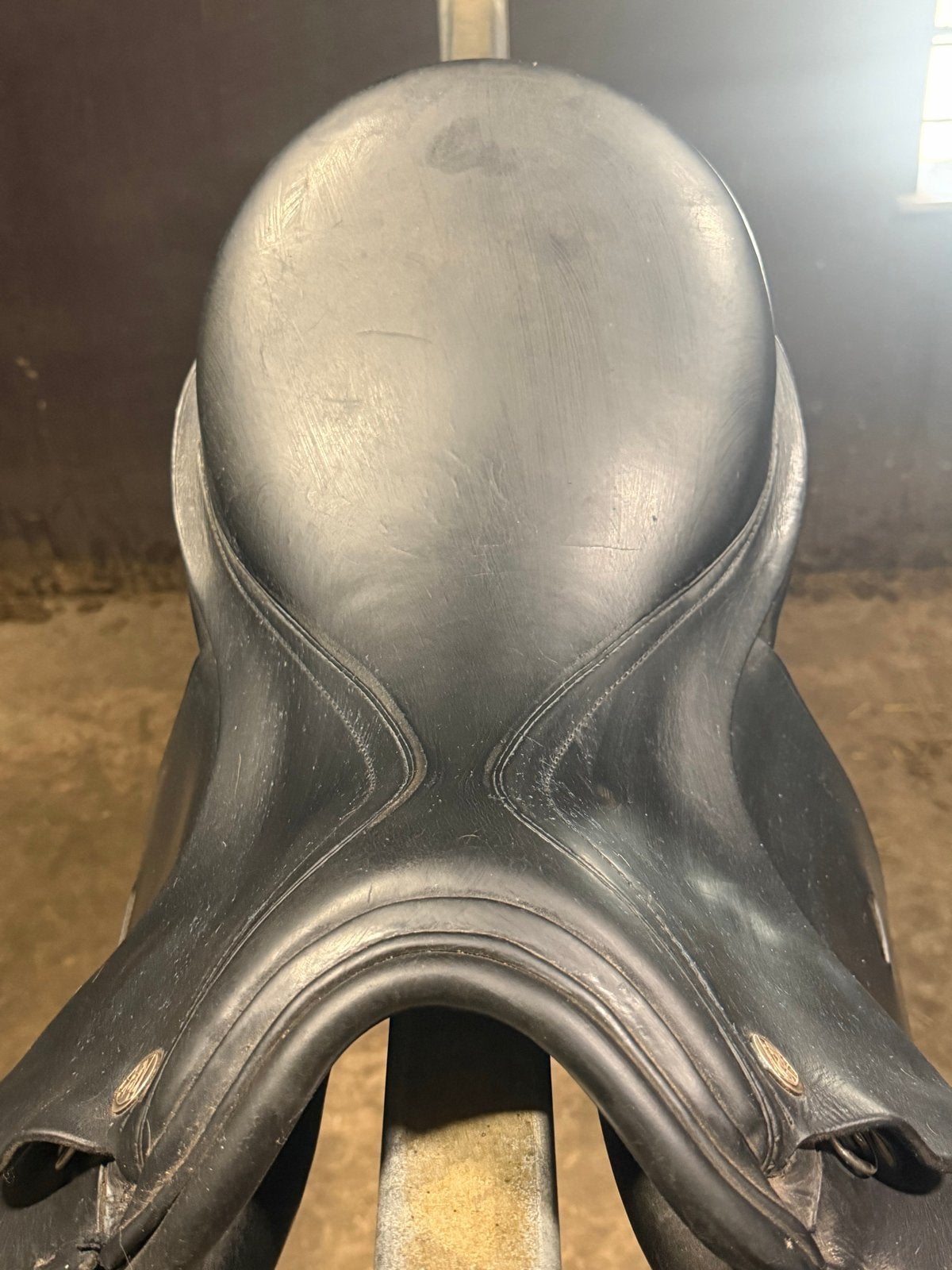 KN symphonie en knight rider dressuur zadels 17,5 inch, Dieren en Toebehoren, Ophalen of Verzenden, Dressuur