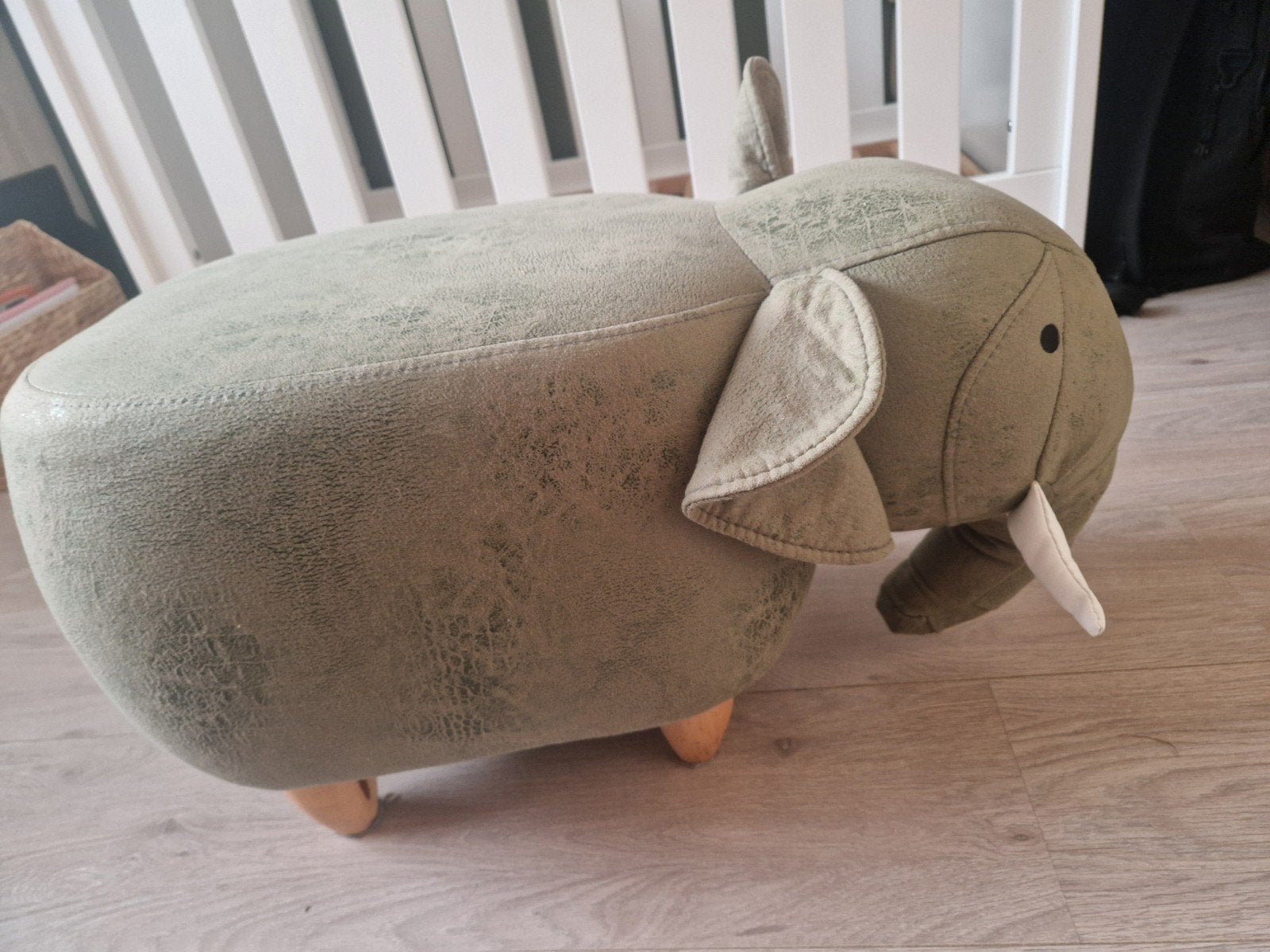 Leuke olifant poef - perfect voor kinderkamer, Ophalen, 50 tot 75 cm, Zo goed als nieuw, Kinderlijk, Speels