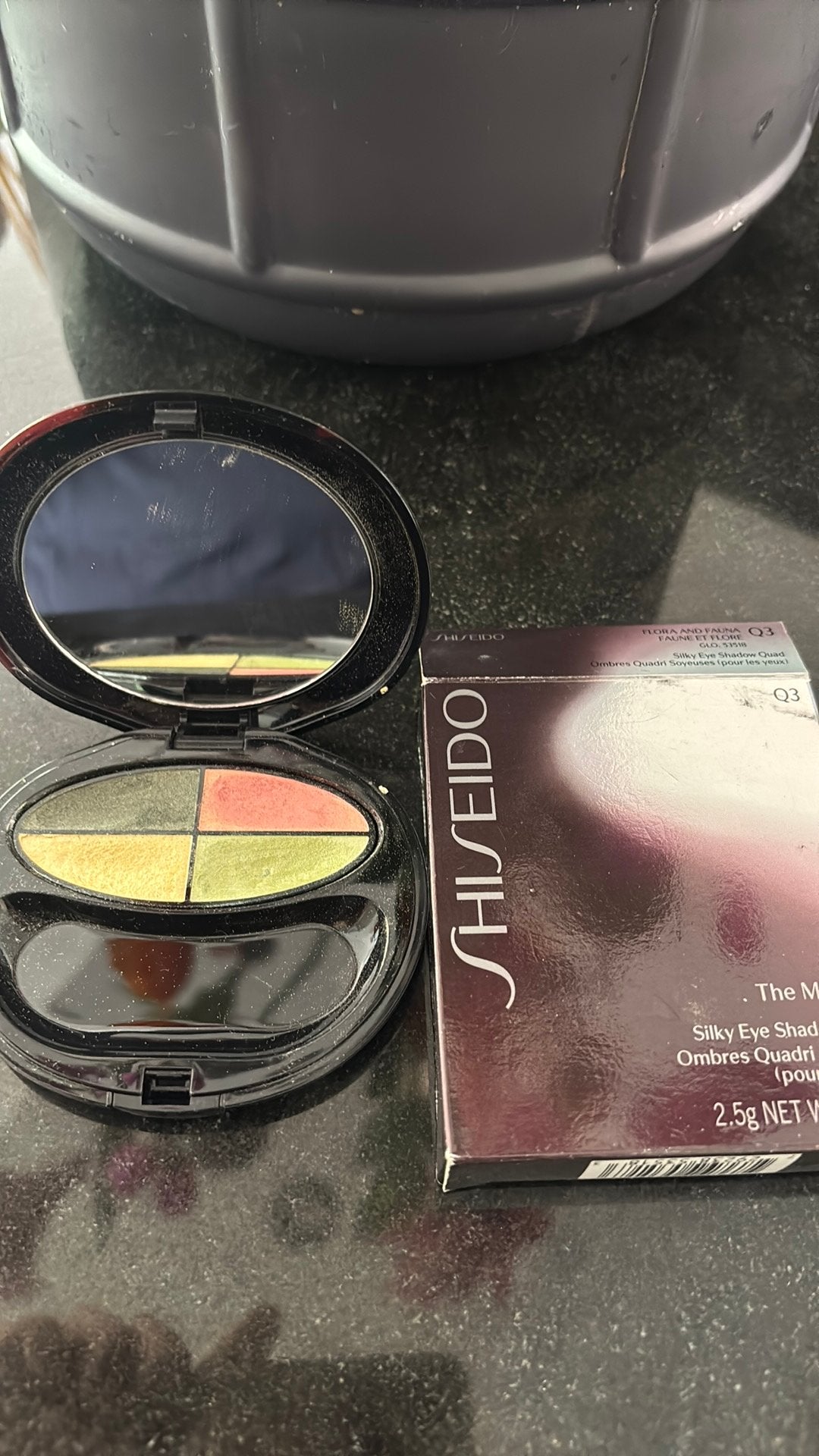 Shiseido oogschaduw 4 kleuren Q3 flora en fauna groen roze, Gebruikt, Ogen, Ophalen of Verzenden, Make-up