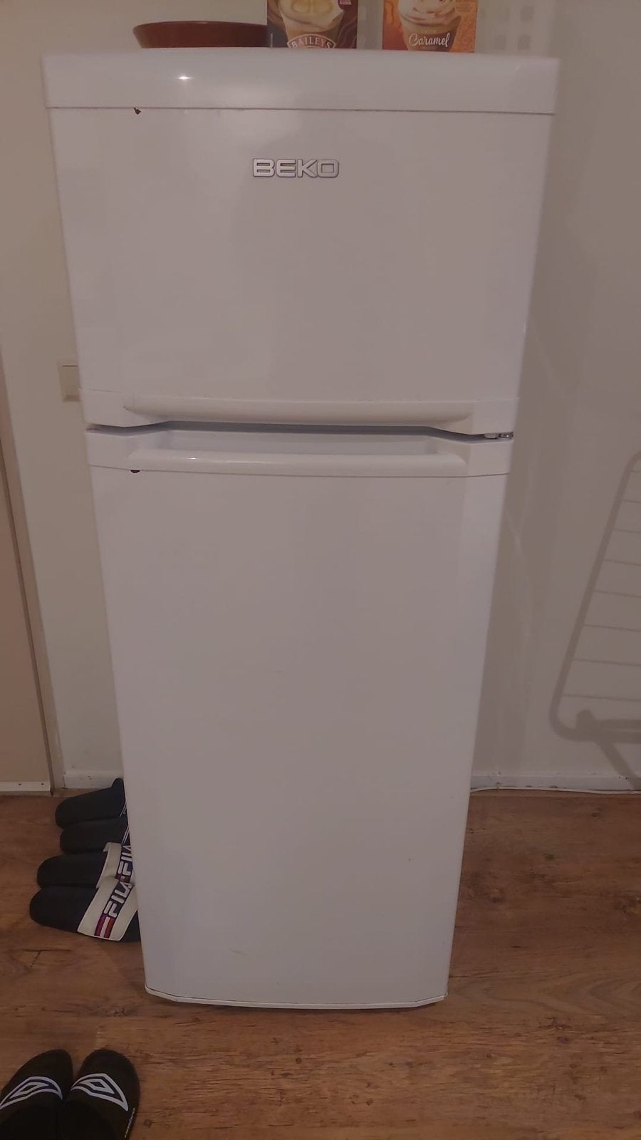 Goed werkende BEKO koelkast met vriesvak, Ophalen, Gebruikt, 100 tot 150 liter, 140 tot 160 cm
