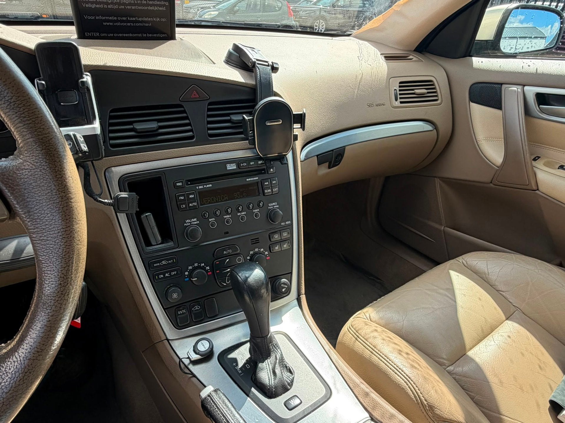 Volvo V70 2.4D Summum 2005 Automaat Nieuwe D-Riem APK 09-27, Diesel, 2401 cc, Stoelverwarming, Onderhoudsboekje