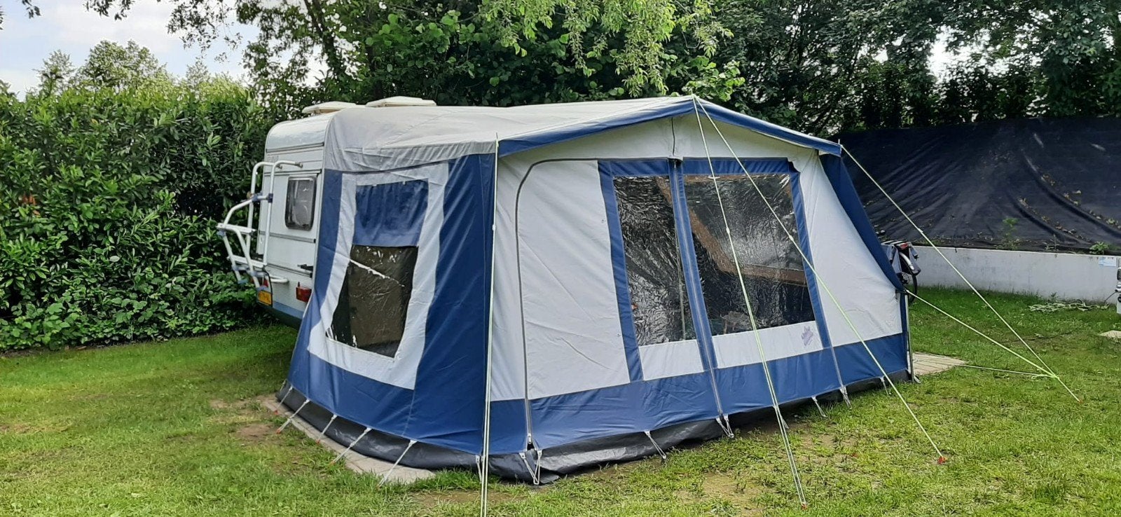 Kip 37 EK uit 1993 in goede staat met voortent, Standaardzit, Kip, Tot en met 2, Particulier