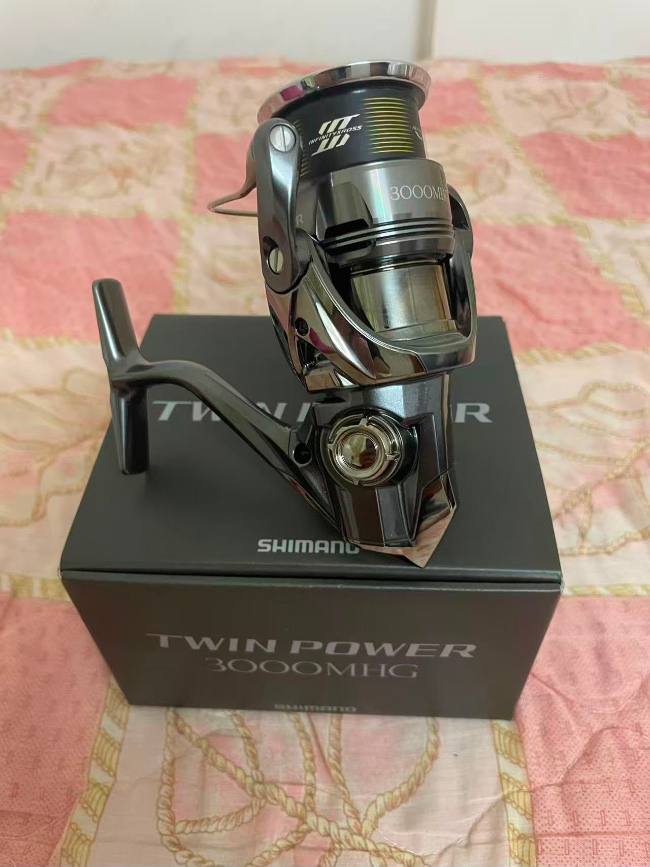 SHIMANO TWIN POWER 3000 MHG (nieuw), Ophalen of Verzenden, Nieuw, Molen