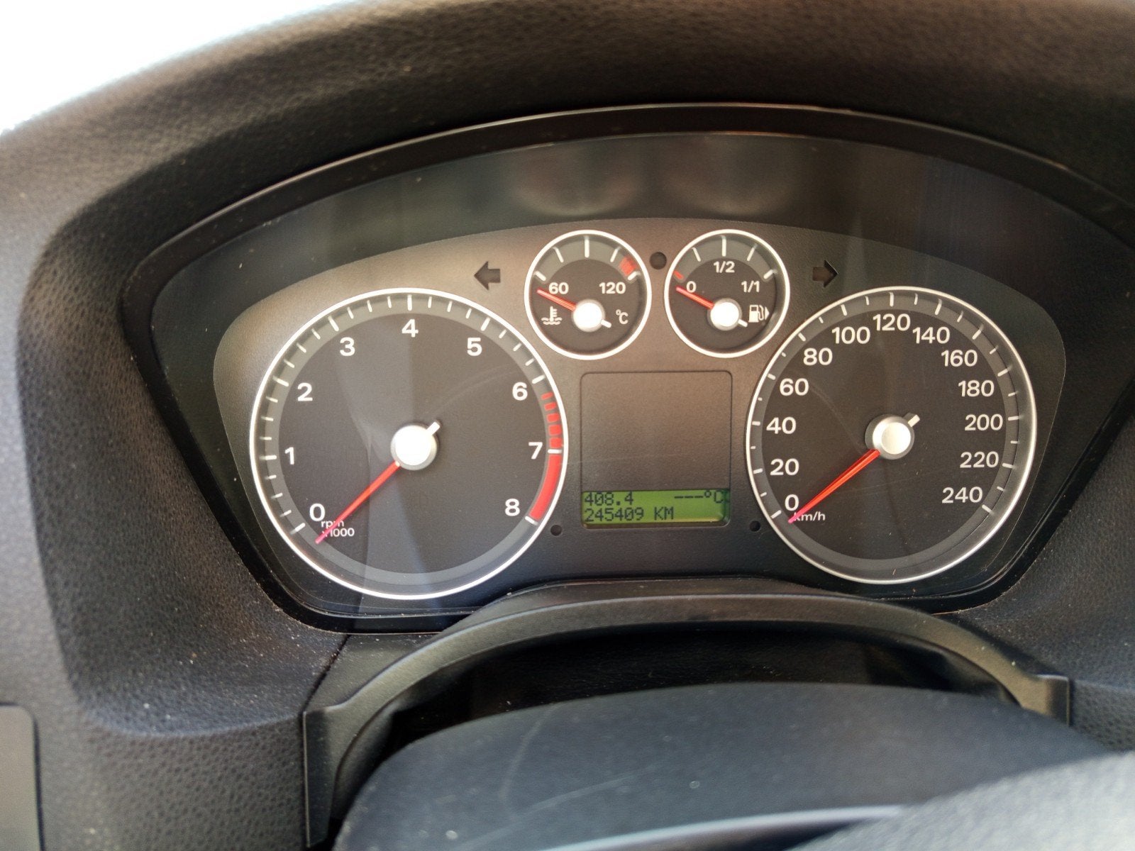 Foto 23 van Ford Focus 1.6 74KW Wagon 2005 Zwart