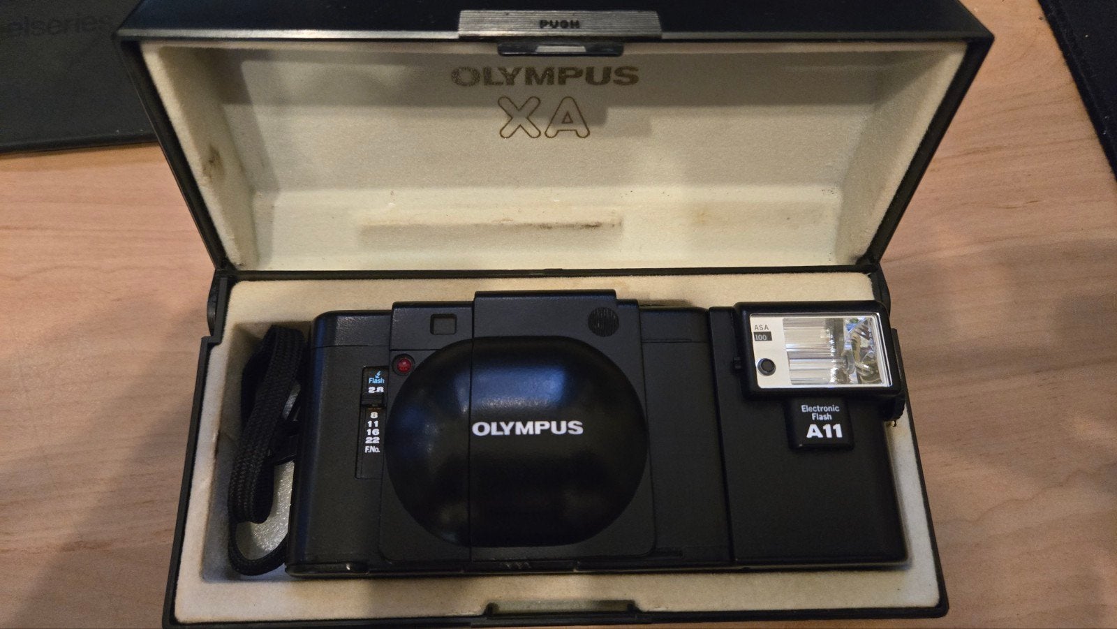 Olympus XA met flitser A11, Audio, Tv en Foto, Fotocamera's Analoog, Ophalen of Verzenden, Gebruikt, Compact, Olympus
