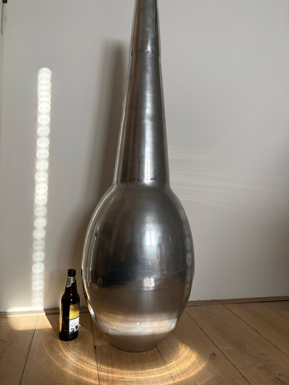 Grote metalen vloervaas - Modern design, Ophalen