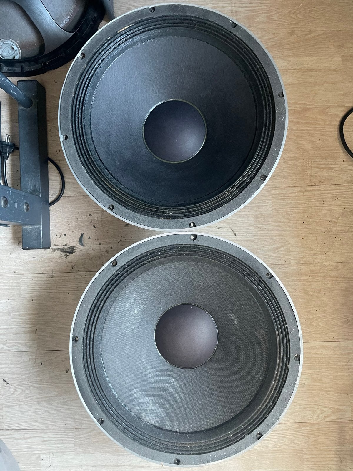 BEyMA 18G480 18 inch woofers met recone kits, Audio, Tv en Foto, Luidsprekers, Gebruikt, Subwoofer, 150 watt of meer, Overige merken