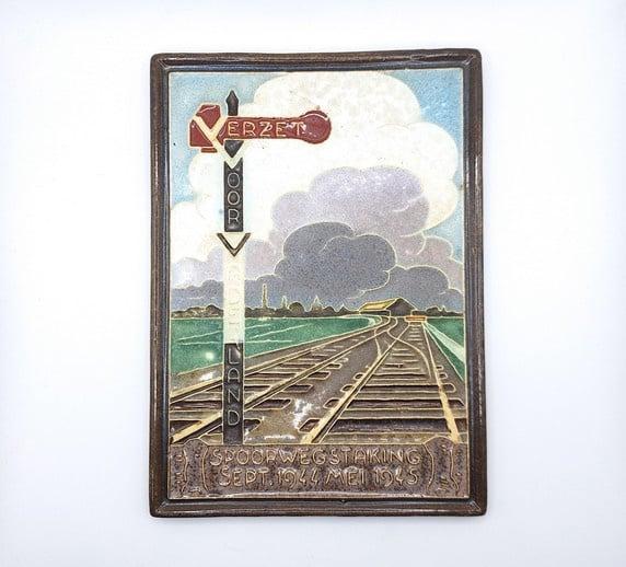 Cloisonné tegeltje 'Verzet Voor Vaderland', Antiek en Kunst, Verzenden
