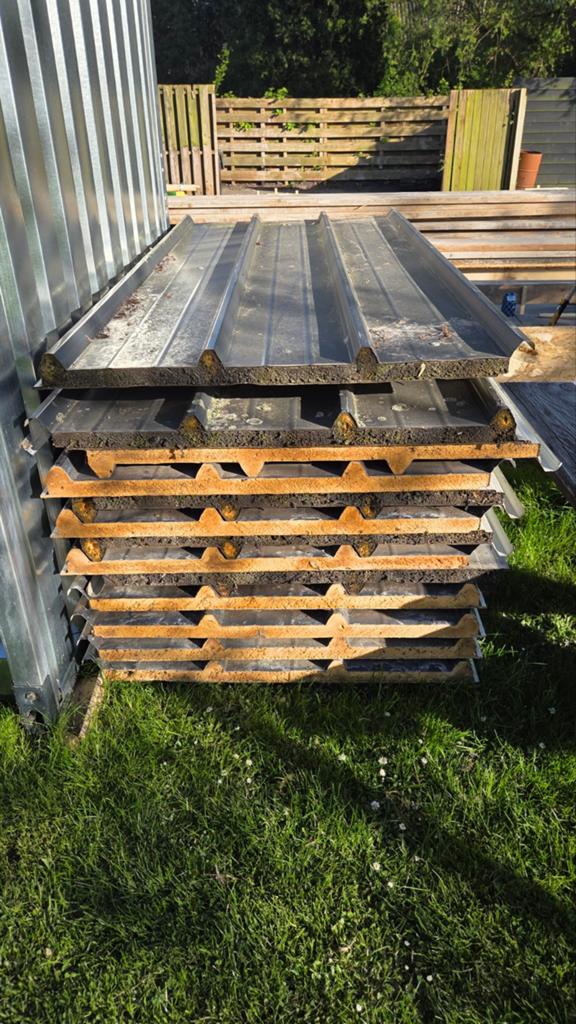 Geisoleerde dakplaten, Doe-het-zelf en Verbouw, Dakpannen en Dakbedekking, Gebruikt, 15 m² of meer, Metaal, Ophalen