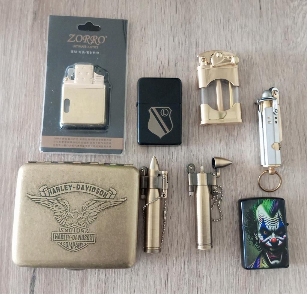 Assortiment benzine aanstekers en messing sigarettenbox, Verzenden, Nieuw, Aansteker