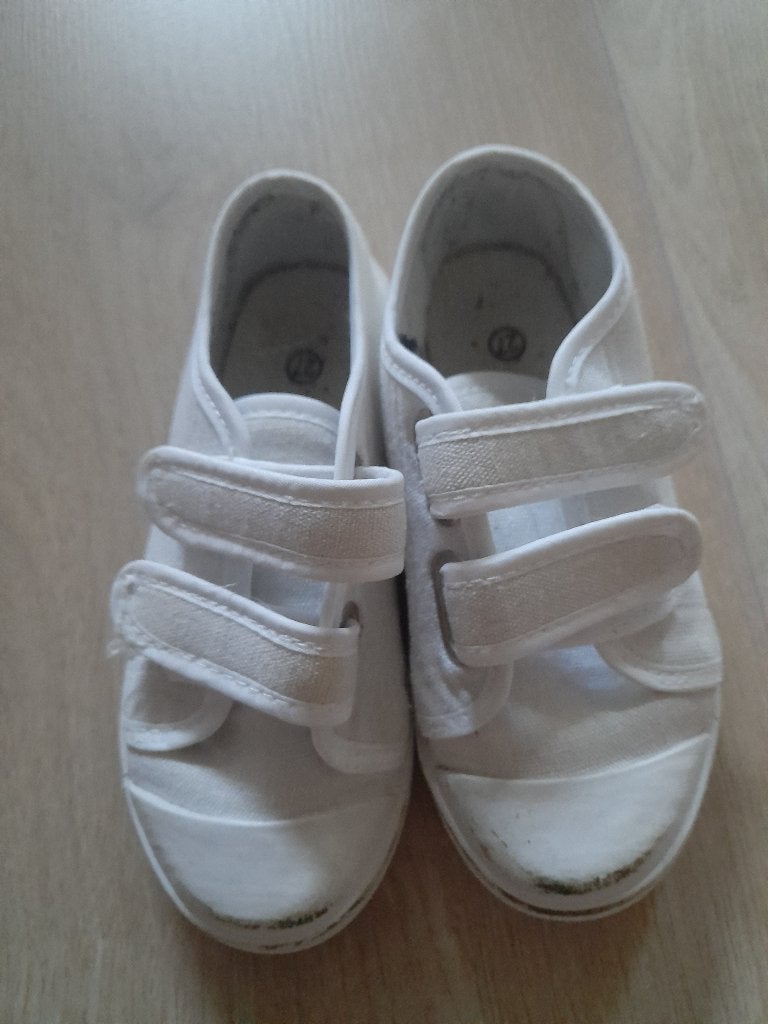 Gymschoenen maat 27, Gebruikt, Ophalen of Verzenden, Jongen of Meisje, Sportschoenen