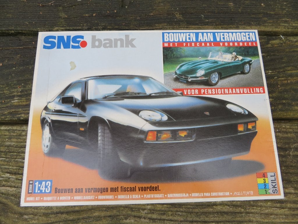 1:43 bouwpakket Porsche 928 SNS Bank Promotie, Hobby en Vrije tijd, Ophalen of Verzenden, Zo goed als nieuw, Auto, Overige merken