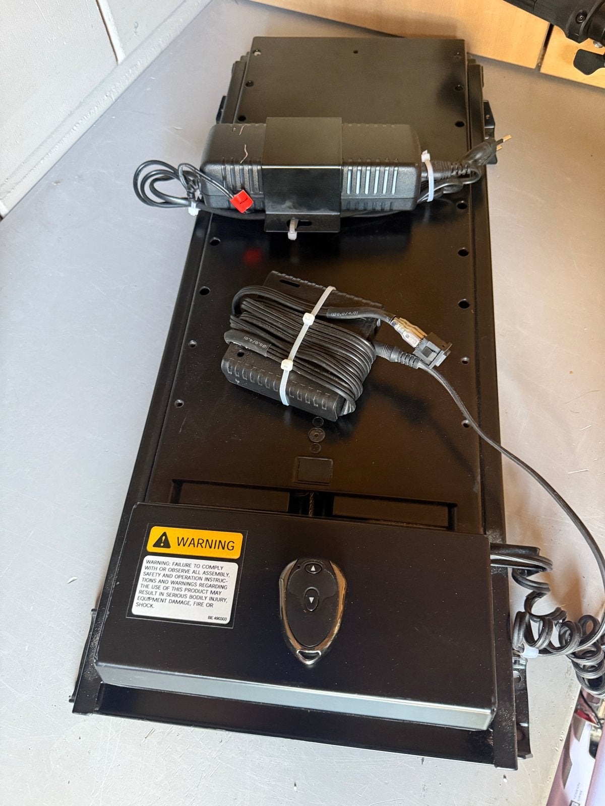Tv lift, Ophalen, Zo goed als nieuw