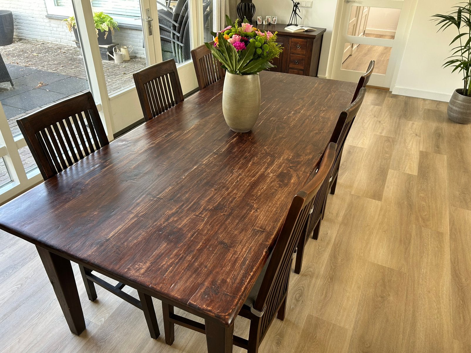 Eettafel met 6 stoelen, Ophalen, Zo goed als nieuw, Koloniaal teak, 6 tot 8 stoelen