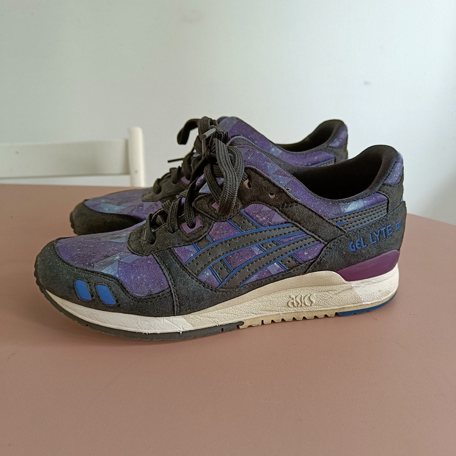Asics Gel Lyte III Sneakers - Paars/Zwart - Maat 38.5, Kleding | Dames, Overige kleuren, Ophalen of Verzenden, Sneakers of Gympen