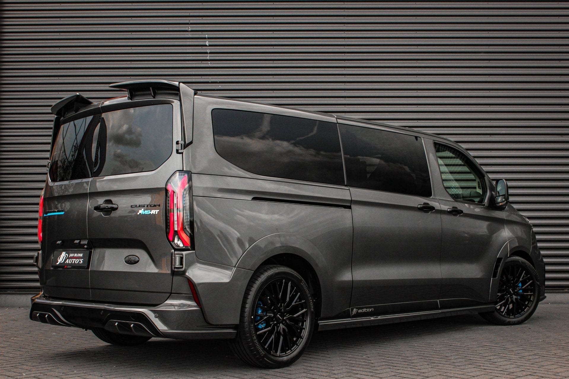 Ford E-Transit Custom 320 L2H1 MS-RT 71kWh 286PK DC DUBBEL C, Auto's, Automaat, Dealer onderhouden, Achterwielaandrijving, Geheel digitaal combi-instrument