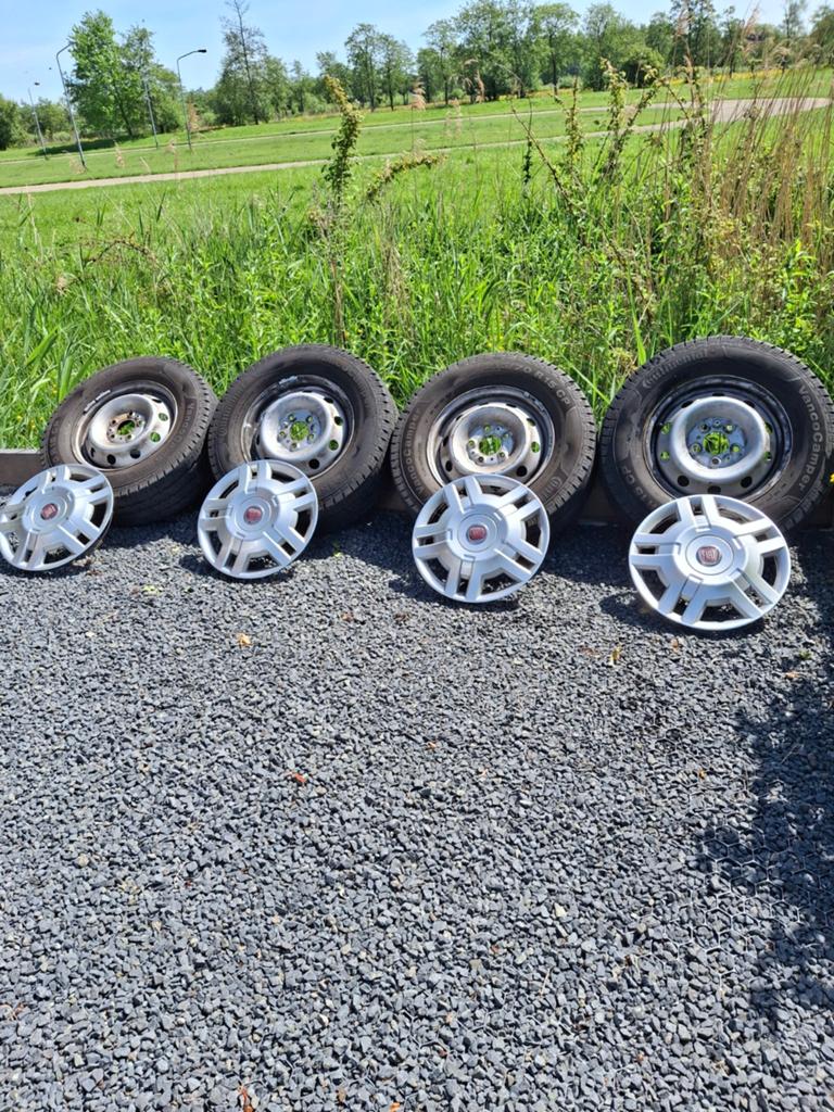 Continental Vanco Camper banden met velgen en wieldoppen, Auto-onderdelen, Banden en Velgen, Ophalen, 15 inch, Banden en Velgen