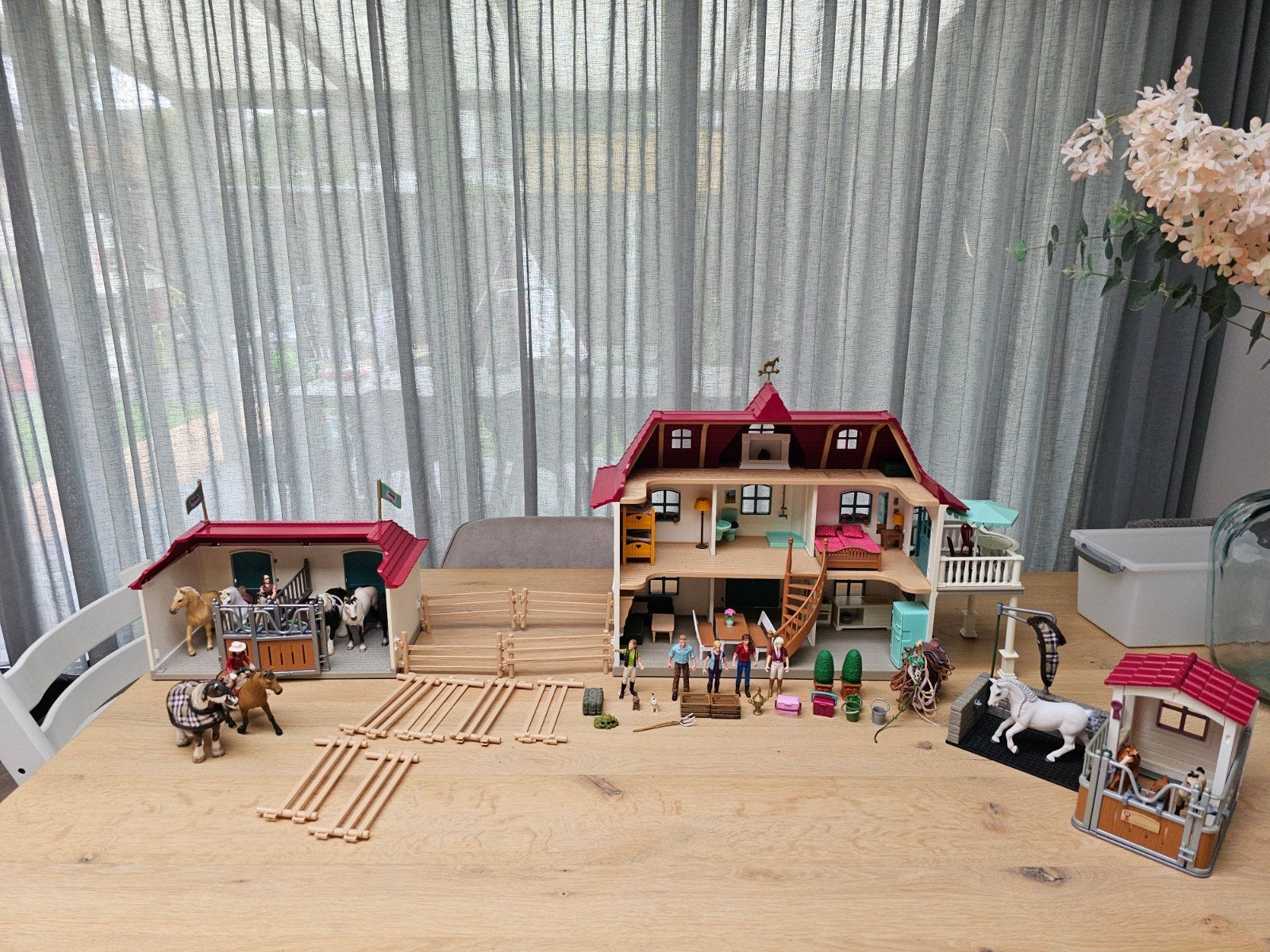 Schleich paarden (o.a. huis en stal), incl. 2 nieuwe setst, Ophalen, Zo goed als nieuw, Jongen of Meisje