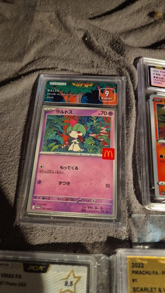 Pokemon slabs, Ophalen of Verzenden, Zo goed als nieuw