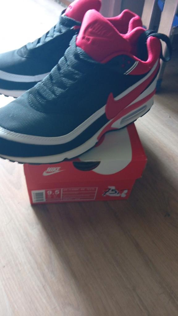 Nike Air Max Classic BW Zwart/Wit/Rood Maat 43 Nieuw, Kleding | Heren, Schoenen, Zwart, Nike, Nieuw, Ophalen of Verzenden