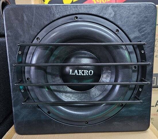 A807 - Actieve subwoofer - Lakro - 8 inch - 350 watt RMS -, Auto diversen, Niet ingevuld, Niet ingevuld, Niet ingevuld