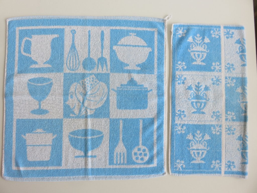 2 vintage retro lichtblauw met witte keuken handdoeken, Huis en Inrichting, Gebruikt, Katoen, Overige merken, Blauw