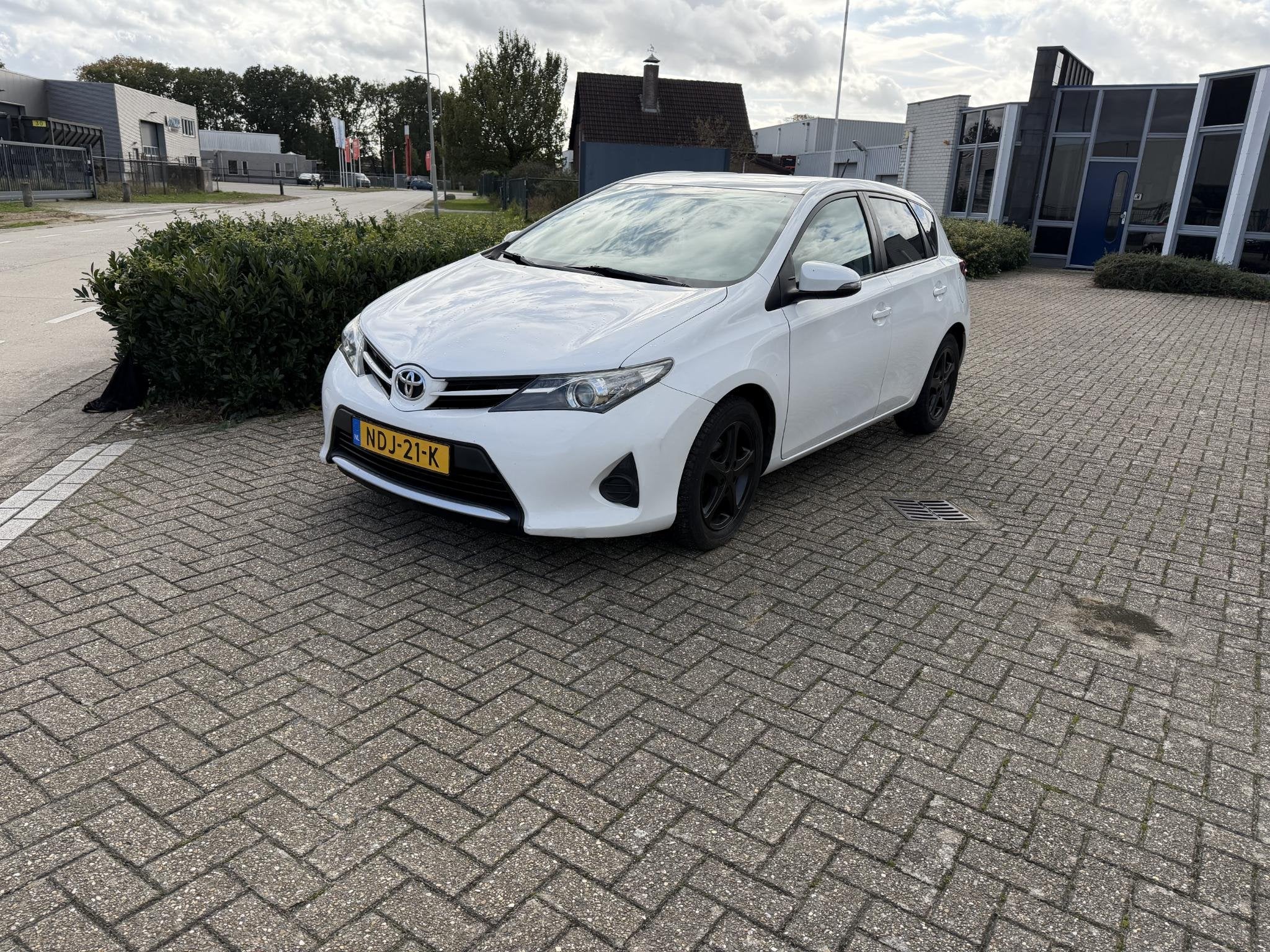 Toyota Auris 1.3 Aspiration, Voorwielaandrijving, Euro 5, Gebruikt, 4 cilinders