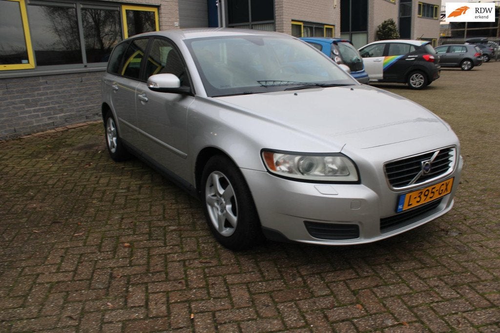 Volvo V50 1.8 | cruise & climate control | bi-xenon, Auto's, Volvo, Voorwielaandrijving, 125 pk, 1300 kg, 66 €/maand
