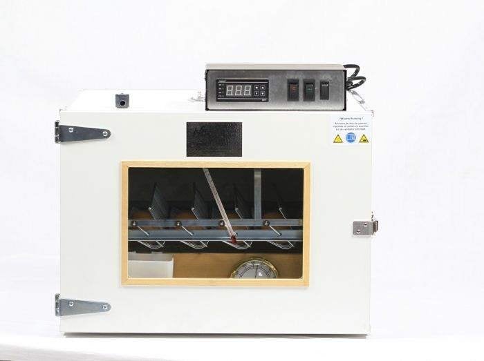 Broedmachine vol automaat .Nieuw.