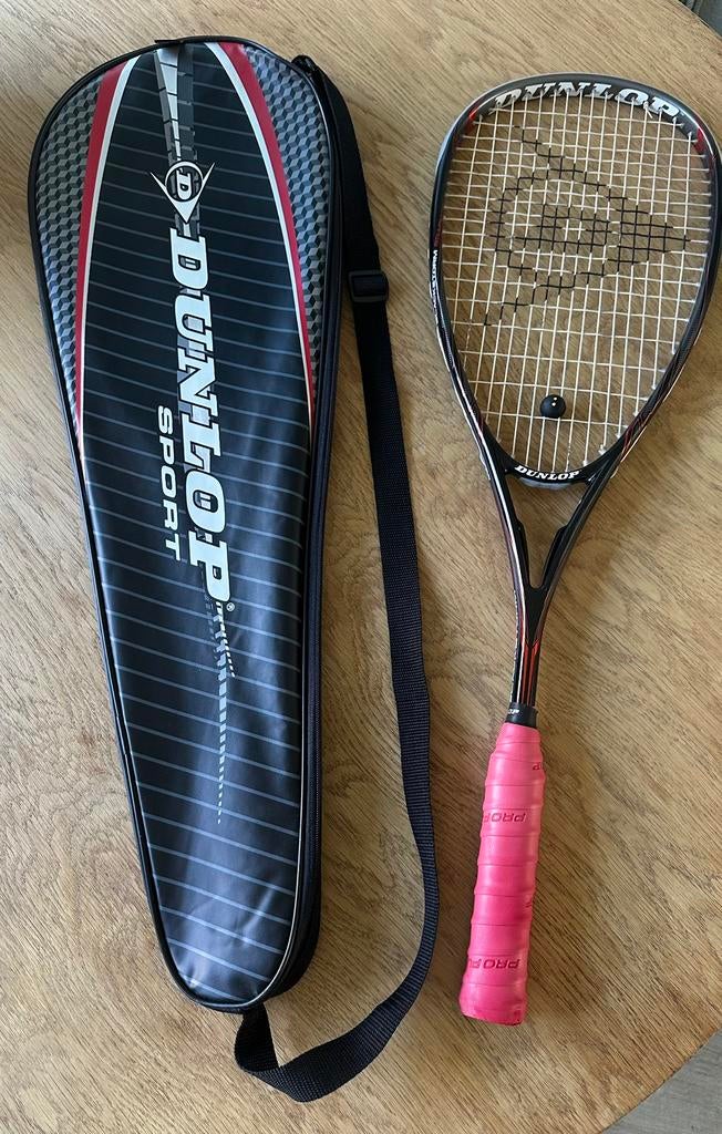 Squash racket Dunlop blackstorm graphite, Sport en Fitness, Squash, Ophalen of Verzenden, Gebruikt, Racket, Met hoes
