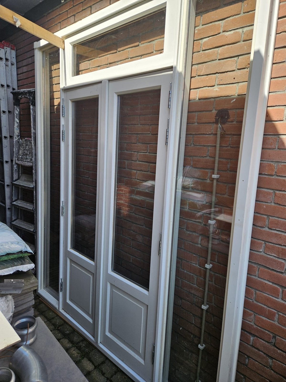 Nieuwe houten pui met dubbele deuren., Doe-het-zelf en Verbouw, Ophalen, Nieuw, Buitendeur, Hout