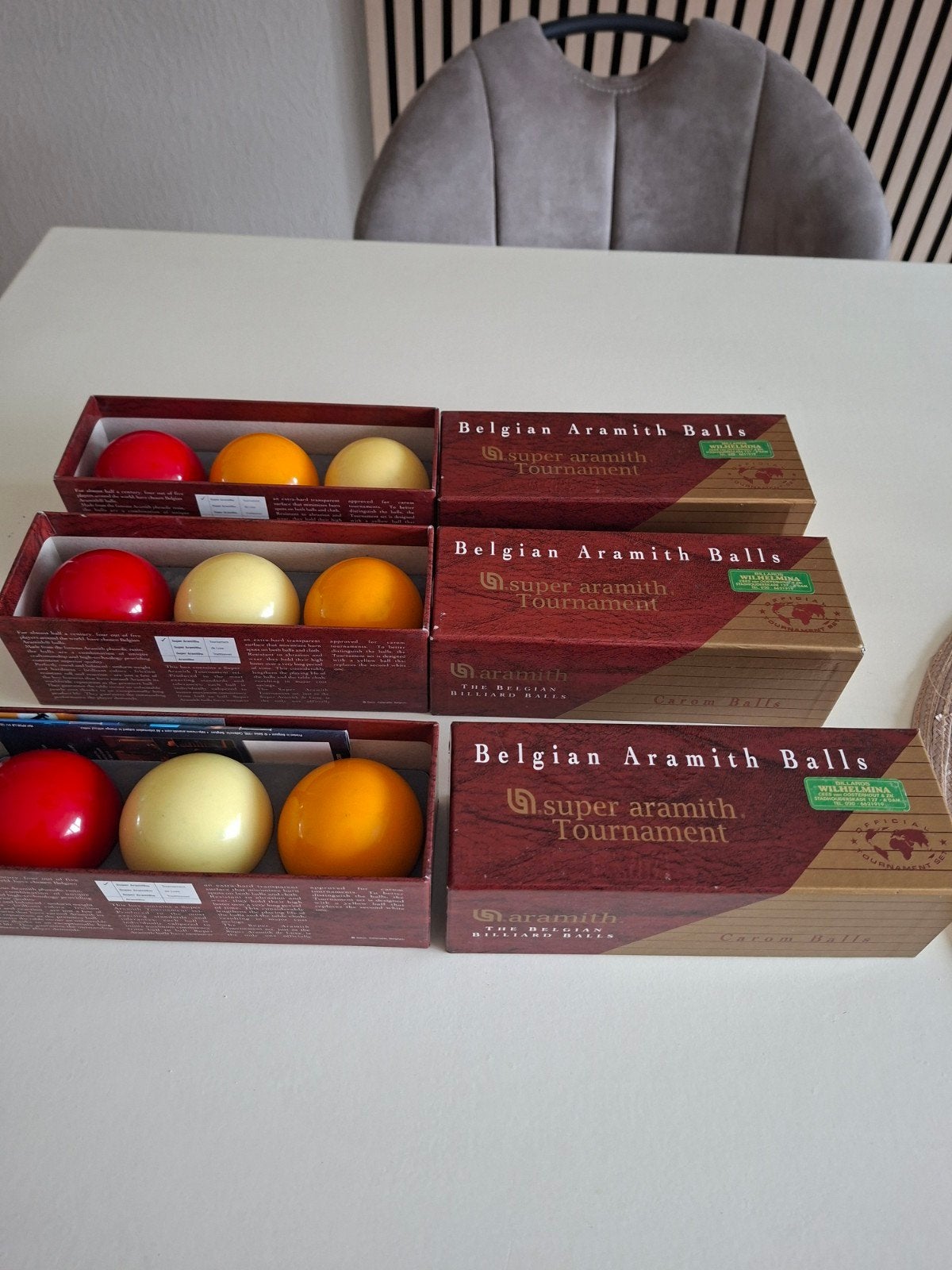 Belgian Aramith balls  - biljartballen 61.5 mm, Ophalen of Verzenden, Zo goed als nieuw, Keu of Ballen