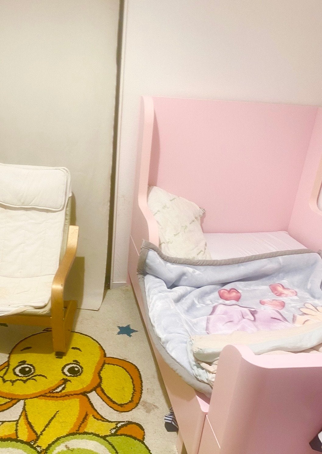 Roze kinderbed met lattenbodem - ideaal voor overstap, Gebruikt, 70 tot 85 cm, Lattenbodem, 140 tot 160 cm