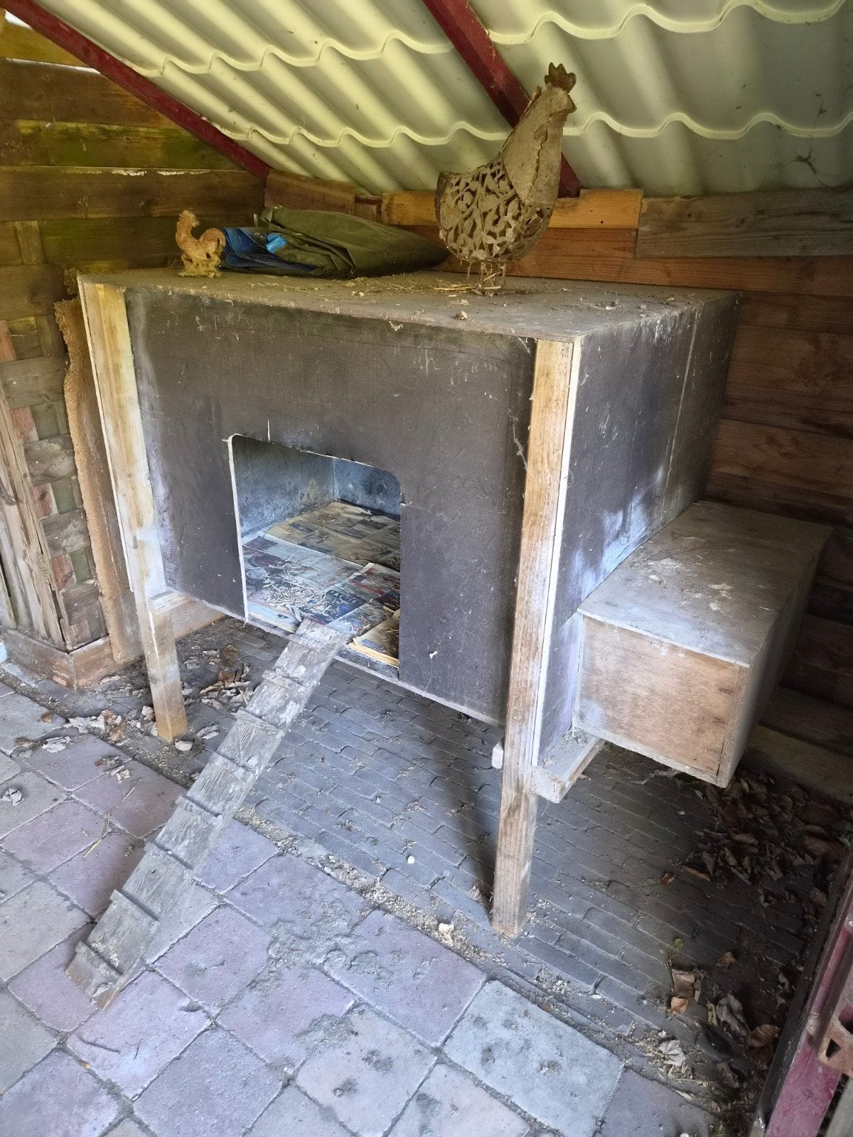 Kippenhok + broedhokje + oploopplank, Ophalen, Kippenhok of Kippenren