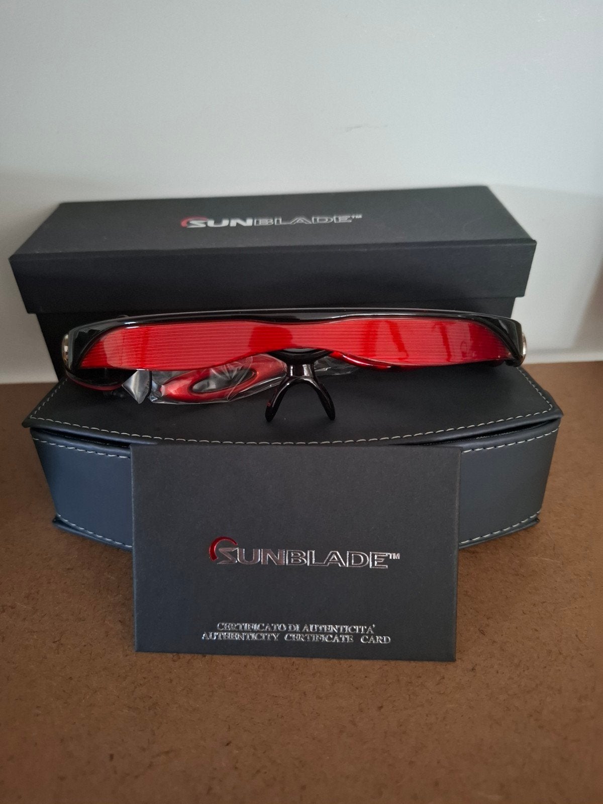 100 x Sunblade Zonnebril - Nieuw met Certificaat, Overige merken, Zonnebril, Nieuw, Ophalen of Verzenden