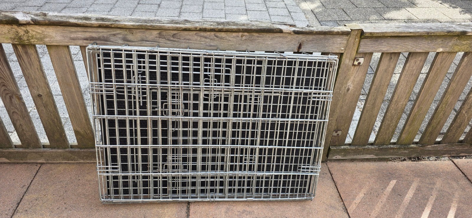 Te koop hondenbech, Ophalen, Zo goed als nieuw