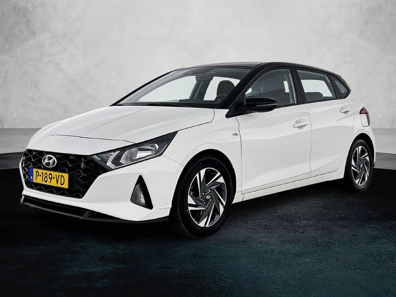 Hyundai i20 1.0 100pk Comfort Smart Automaat | Navigatie | A, Automaat, 101 pk, Gebruikt, Electronic Stability Program (ESP)