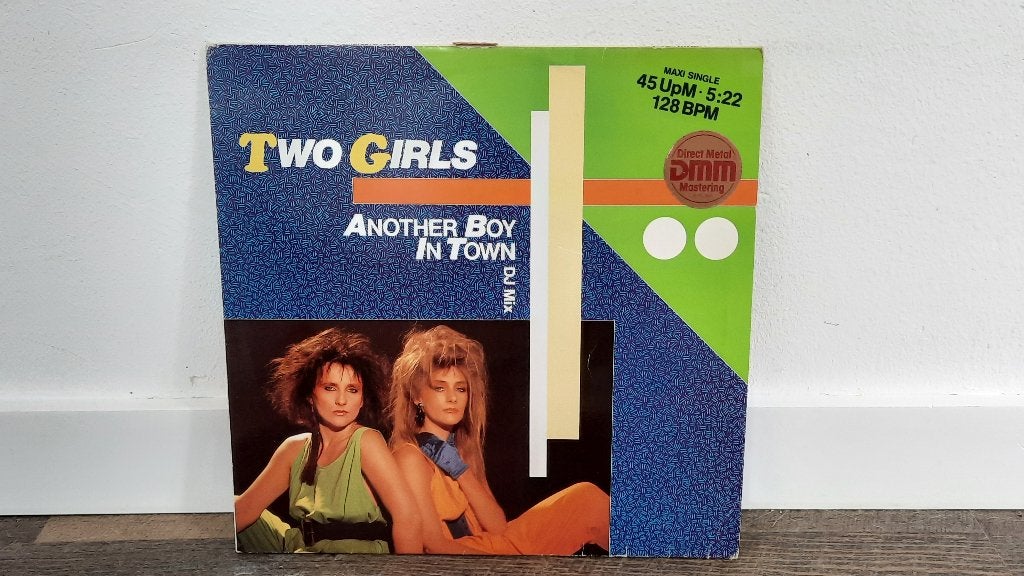 Two Girls ‎– Another Boy In Town LP Maxi Single, Gebruikt, Ophalen of Verzenden, Pop, 12 inch